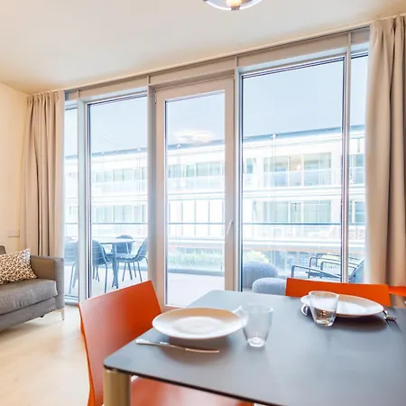Waterfront 3 Apartment *